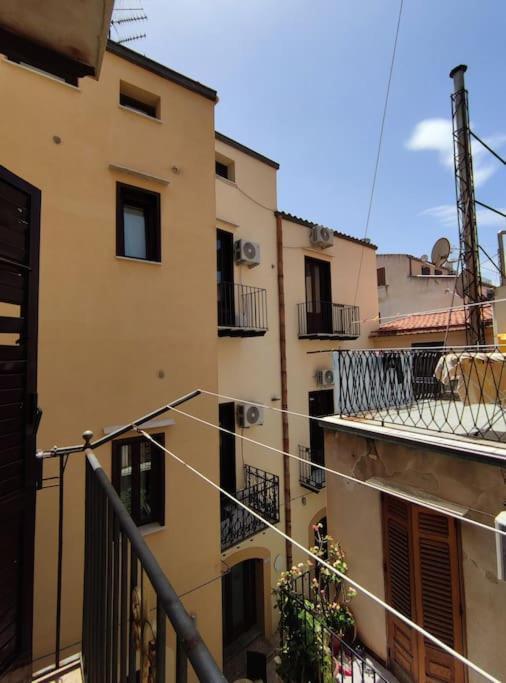 Casa Vacanze U Curtigghiu Чефалу Екстериор снимка